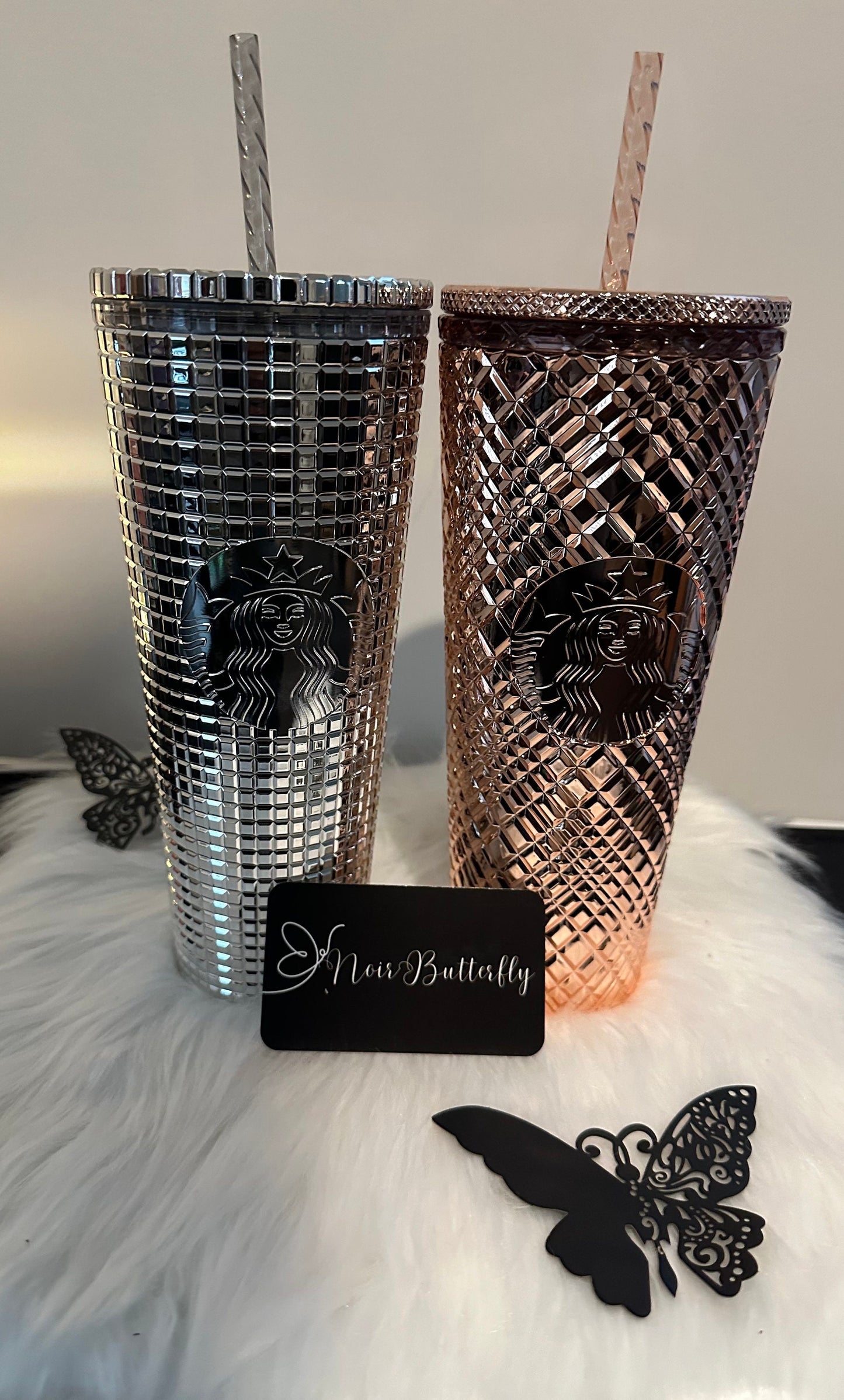 2023 Christmas Collection AUTHENTIC NEW STARBUCKS Silver Chrome Grid Tumbler and Rose Gold Jeweled Set Limited Edition Holiday Tumblers