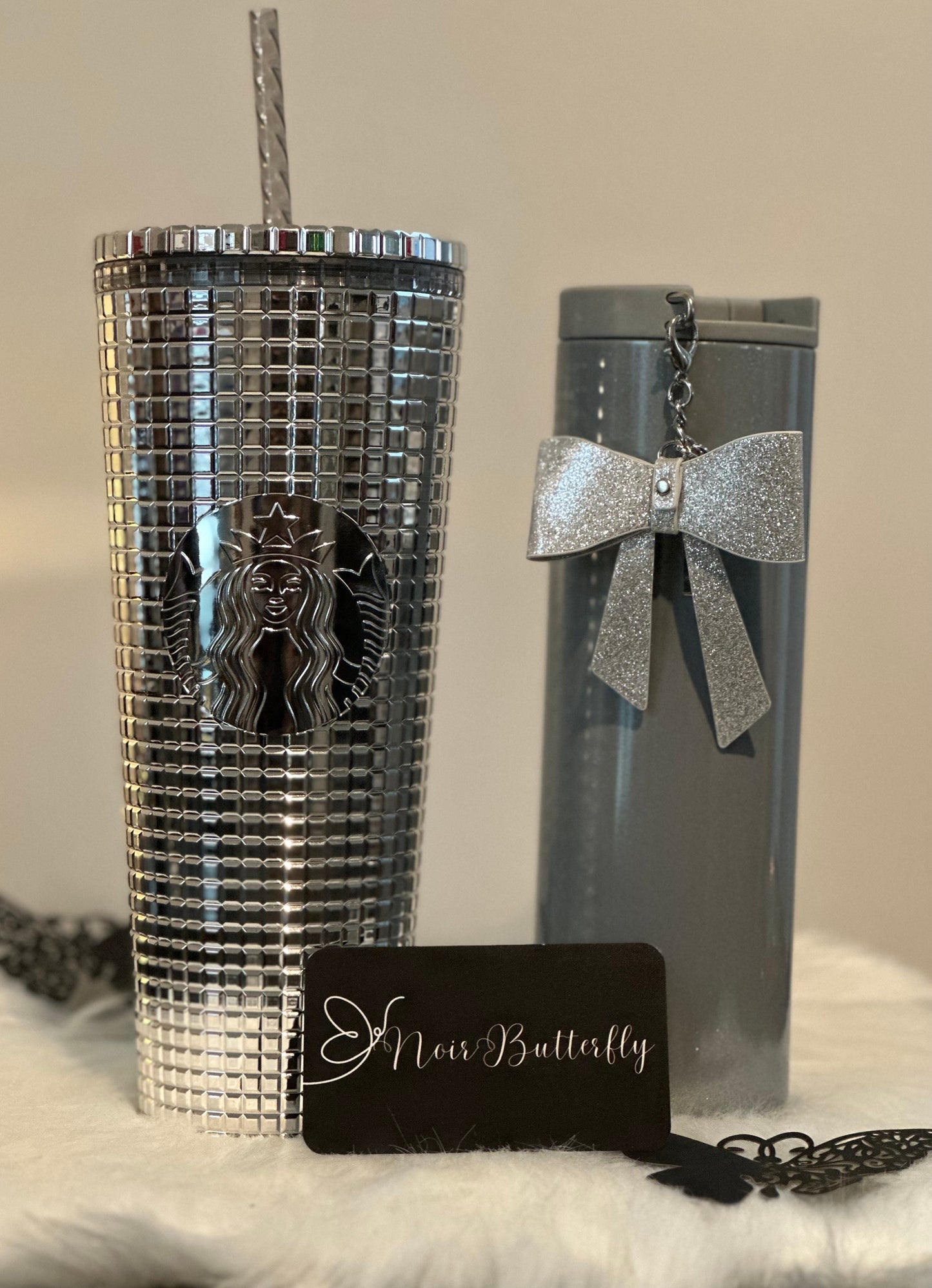 2023 Christmas Collection AUTHENTIC NEW STARBUCKS Silver Chrome Grid Tumbler and Silver Bow Stainless Steel Set *Limited Edition Holiday**